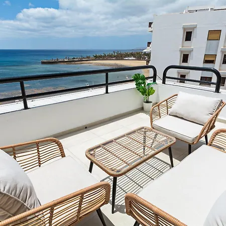 Διαμέρισμα Luxury Beach Views 2br Flat - Private Parking